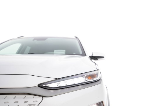 Hyundai KONA EV Fashion 64 kWh (3-Fase) {SOH-100%} (INCL-BTW)  Aut * HEATPUMP | NAVI-FULLMAP | LEATHER-FABRIC | KEYLESS | CAMERA | DAB | ECC | PDC | ADAPTIVE-CRUISE | LANE-ASSIST | HEATED SEATS | PRIVACY-GLASS | HEAD-UP | SHIFT-PADDLES | 17"A