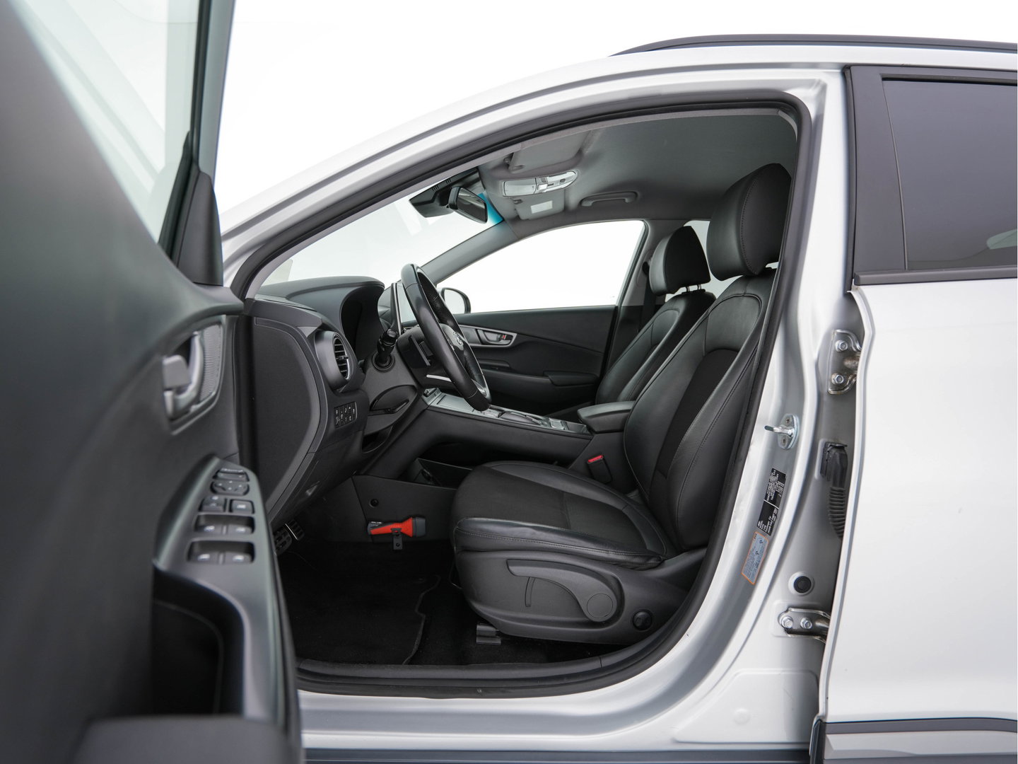 Hyundai KONA EV Fashion 64 kWh (3-Fase) {SOH-100%} (INCL-BTW)  Aut * HEATPUMP | NAVI-FULLMAP | LEATHER-FABRIC | KEYLESS | CAMERA | DAB | ECC | PDC | ADAPTIVE-CRUISE | LANE-ASSIST | HEATED SEATS | PRIVACY-GLASS | HEAD-UP | SHIFT-PADDLES | 17"A