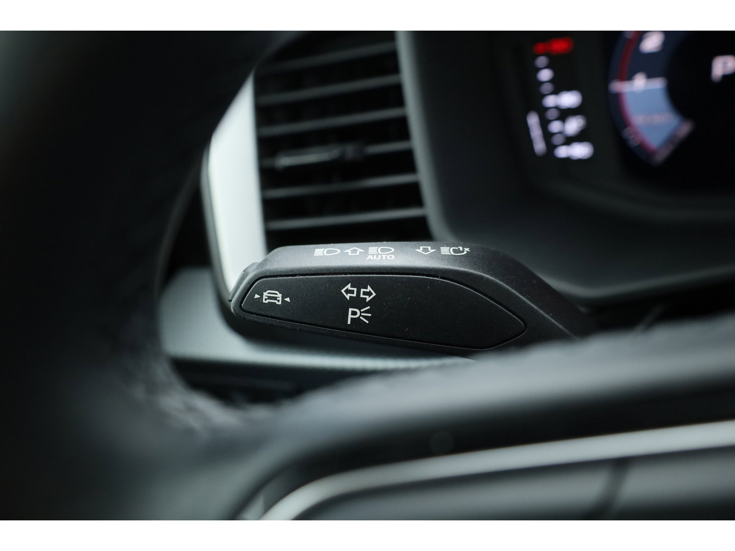 Audi A1 Sportback 30 Tfsi S-Line | Arrow Gray | | Rijklaar! | Cruise Control | Camera + PDC A | Stoelverw. | Keyless | Apple CarPlay | 17''