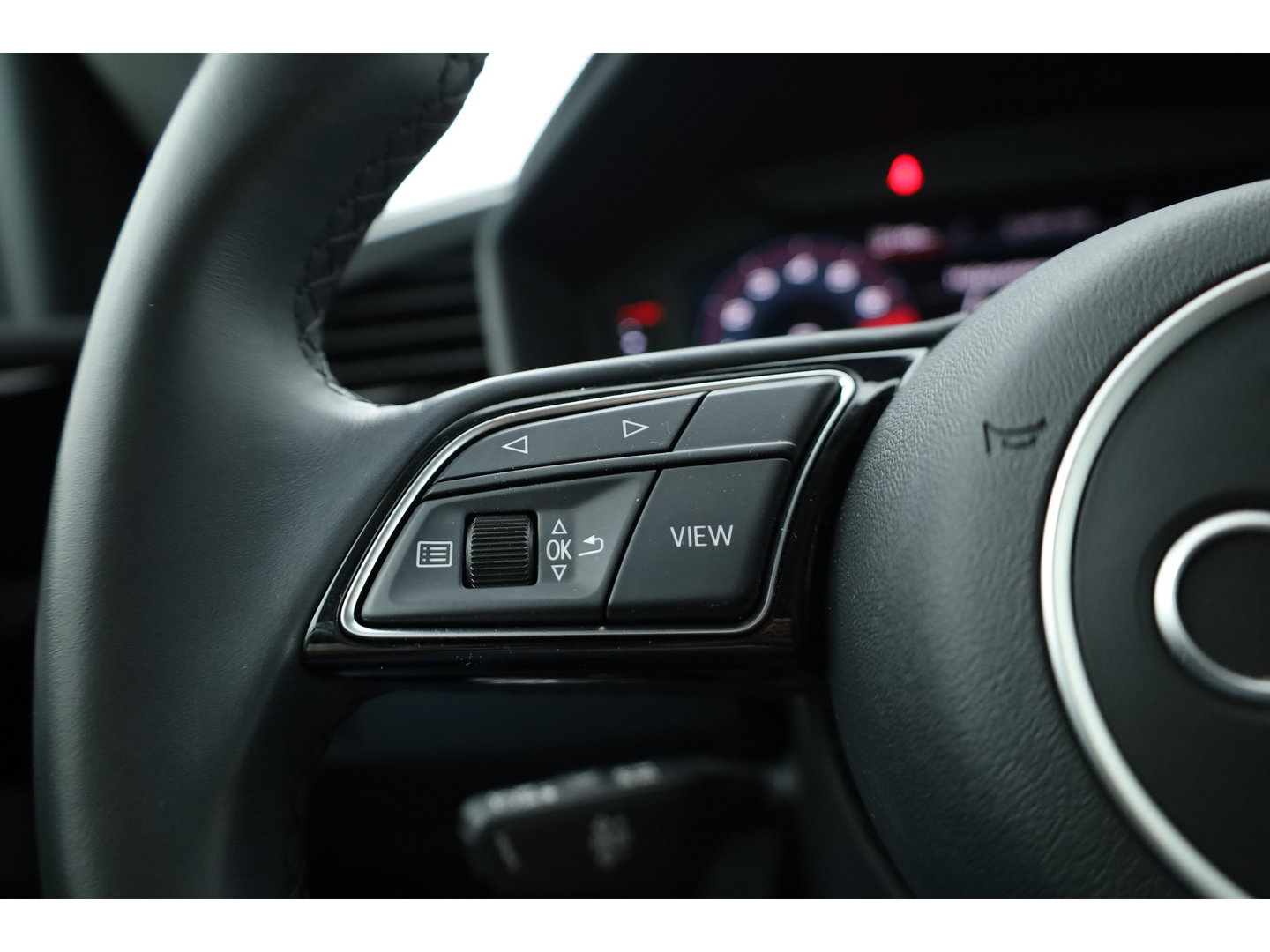 Audi A1 Sportback 30 Tfsi S-Line | Arrow Gray | | Rijklaar! | Cruise Control | Camera + PDC A | Stoelverw. | Keyless | Apple CarPlay | 17''