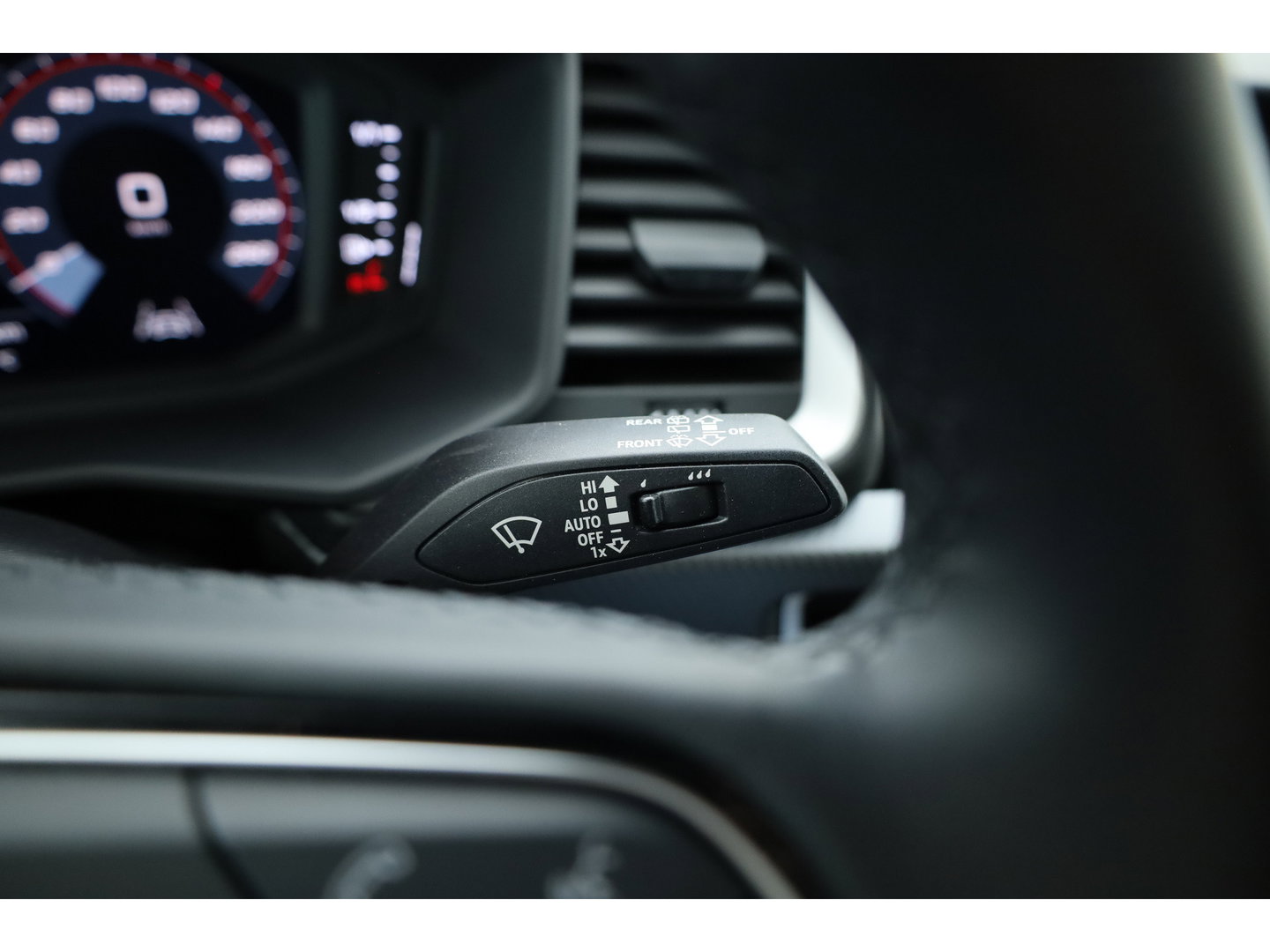 Audi A1 Sportback 30 Tfsi S-Line | Arrow Gray | | Rijklaar! | Cruise Control | Camera + PDC A | Stoelverw. | Keyless | Apple CarPlay | 17''