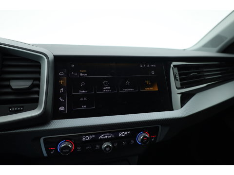Audi A1 Sportback 30 Tfsi S-Line | Arrow Gray | | Rijklaar! | Cruise Control | Camera + PDC A | Stoelverw. | Keyless | Apple CarPlay | 17''