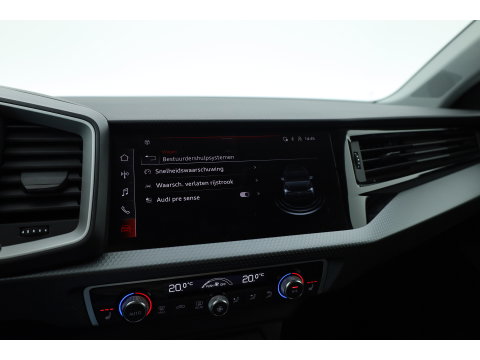 Audi A1 Sportback 30 Tfsi S-Line | Arrow Gray | | Rijklaar! | Cruise Control | Camera + PDC A | Stoelverw. | Keyless | Apple CarPlay | 17''