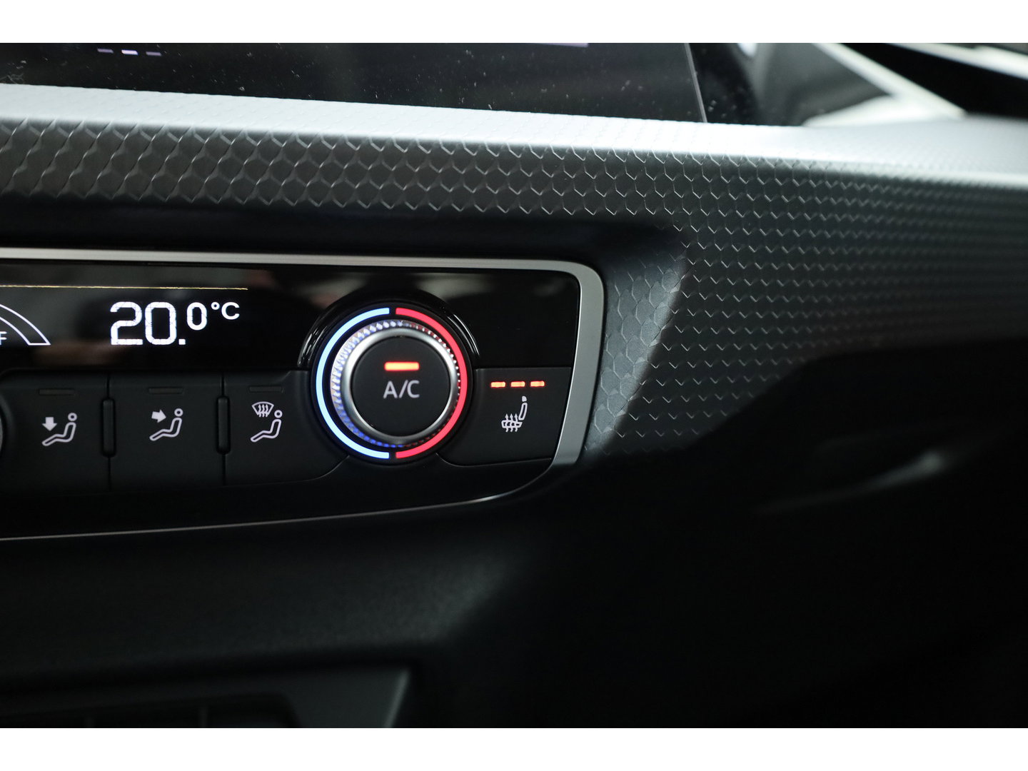 Audi A1 Sportback 30 Tfsi S-Line | Arrow Gray | | Rijklaar! | Cruise Control | Camera + PDC A | Stoelverw. | Keyless | Apple CarPlay | 17''