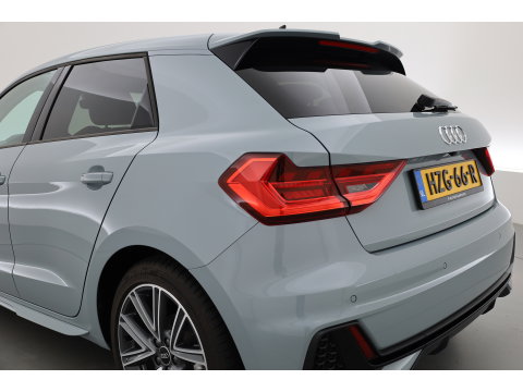 Audi A1 Sportback 30 Tfsi S-Line | Arrow Gray | | Rijklaar! | Cruise Control | Camera + PDC A | Stoelverw. | Keyless | Apple CarPlay | 17''