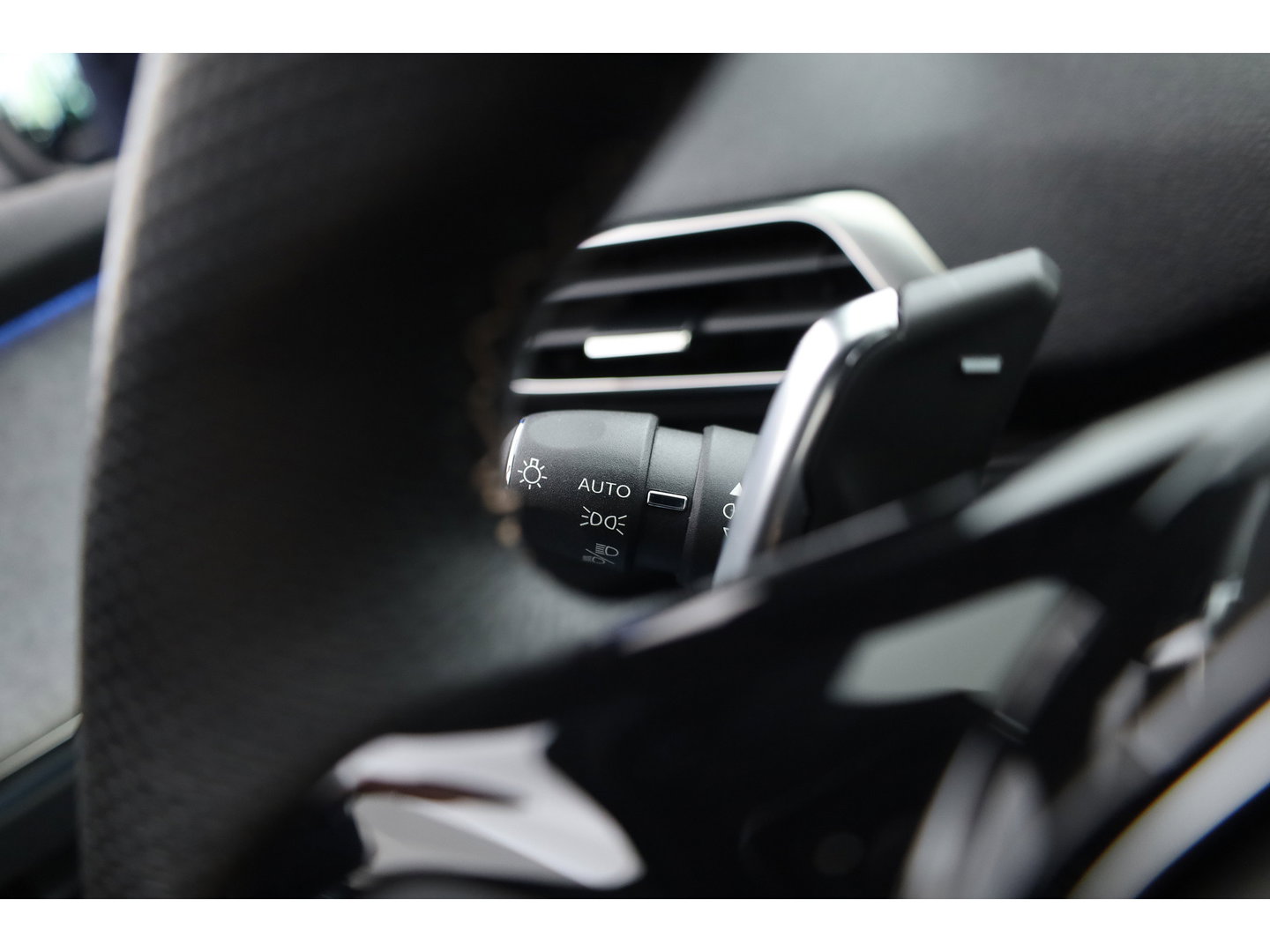 Peugeot 3008 1.6 HYbrid 225 GT | Rijklaar! | Pano | Adapt. Cruise | Camera + PDC | Keyless | Navi | Apple CarPlay | Dodehoek