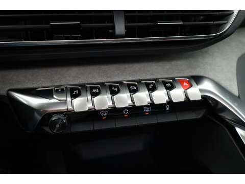 Peugeot 3008 1.6 HYbrid 225 GT | Rijklaar! | Pano | Adapt. Cruise | Camera + PDC | Keyless | Navi | Apple CarPlay | Dodehoek