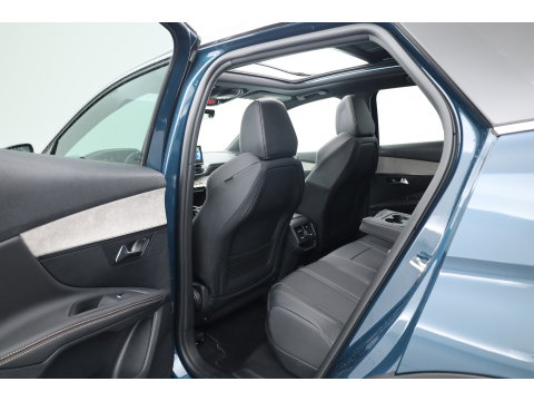 Peugeot 3008 1.6 HYbrid 225 GT | Rijklaar! | Pano | Adapt. Cruise | Camera + PDC | Keyless | Navi | Apple CarPlay | Dodehoek
