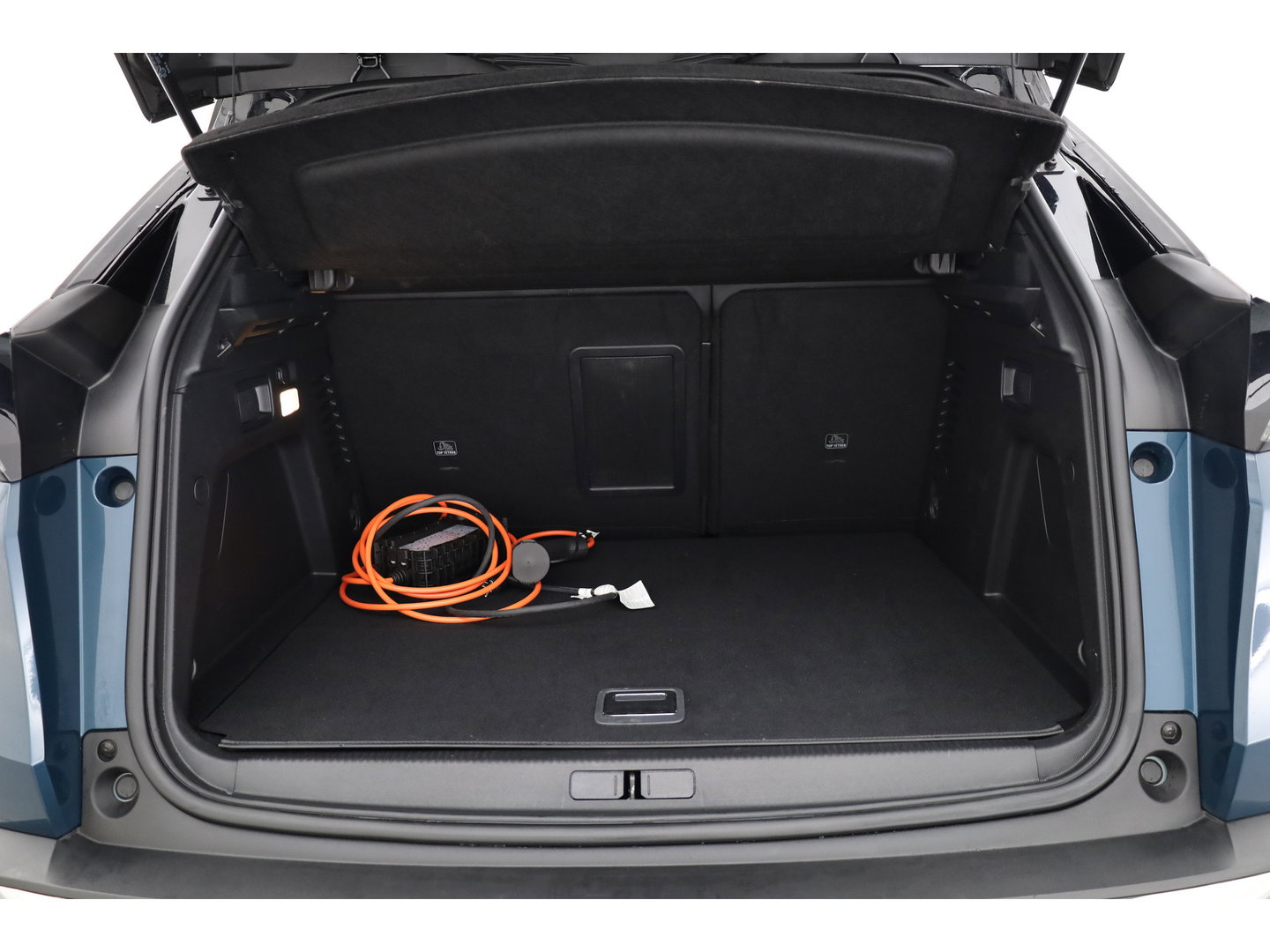 Peugeot 3008 1.6 HYbrid 225 GT | Rijklaar! | Pano | Adapt. Cruise | Camera + PDC | Keyless | Navi | Apple CarPlay | Dodehoek