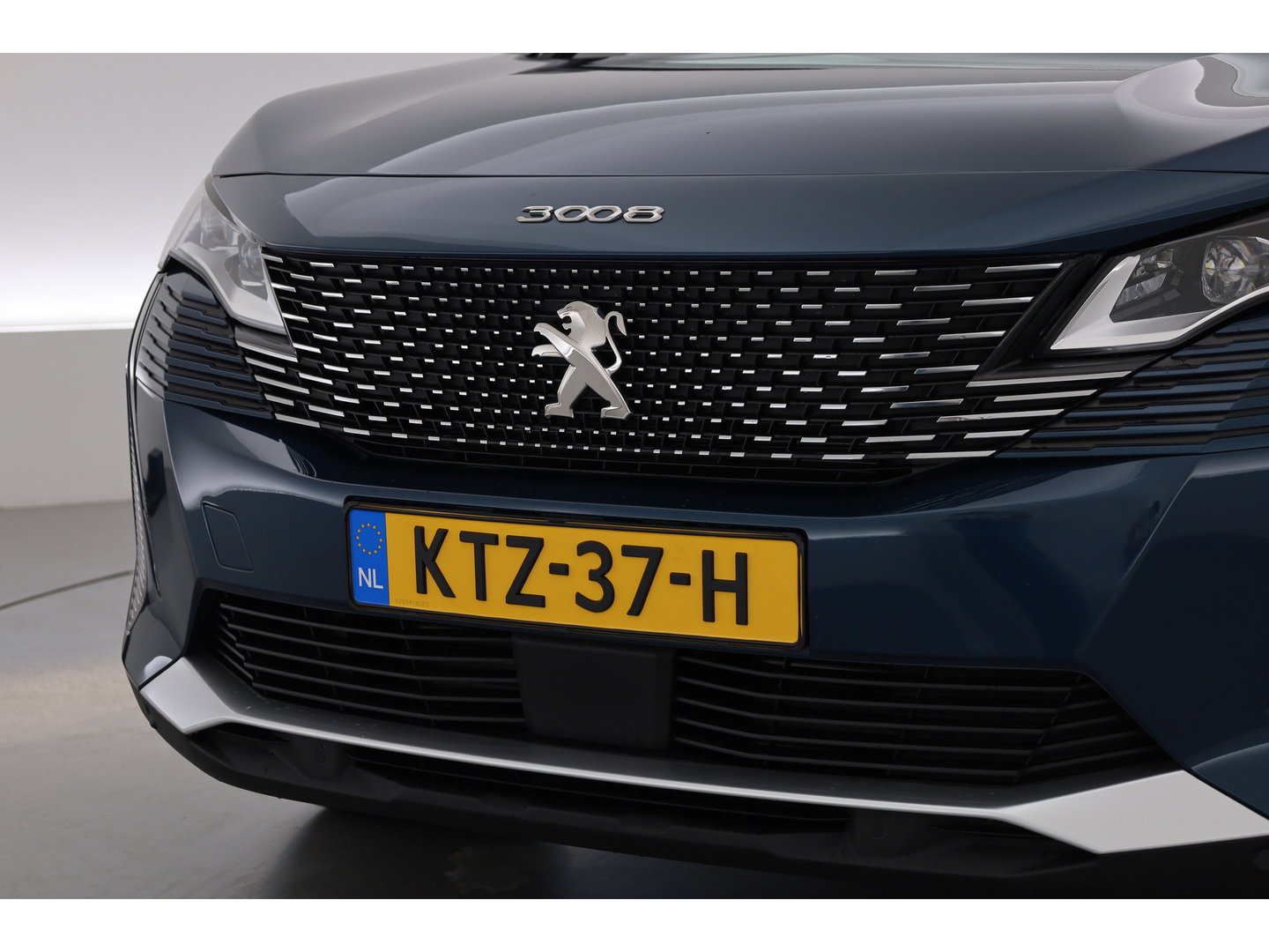 Peugeot 3008 1.6 HYbrid 225 GT | Rijklaar! | Pano | Adapt. Cruise | Camera + PDC | Keyless | Navi | Apple CarPlay | Dodehoek
