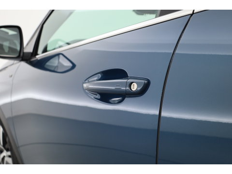Peugeot 3008 1.6 HYbrid 225 GT | Rijklaar! | Pano | Adapt. Cruise | Camera + PDC | Keyless | Navi | Apple CarPlay | Dodehoek