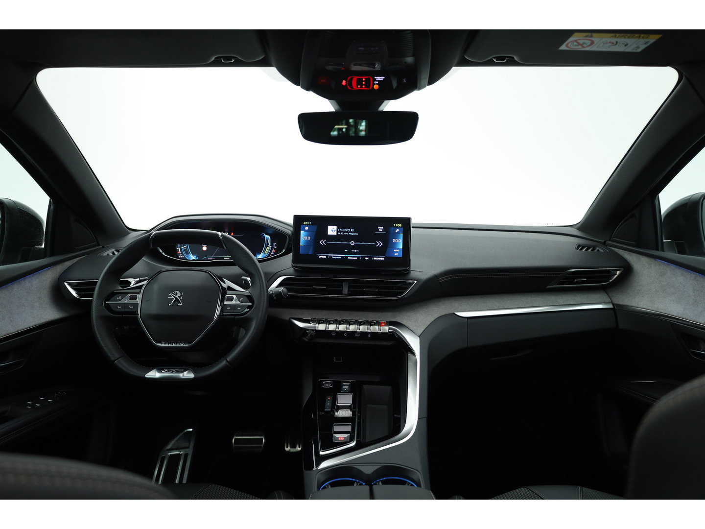 Peugeot 3008 1.6 HYbrid 225 GT | Rijklaar! | Pano | Adapt. Cruise | Camera + PDC | Keyless | Navi | Apple CarPlay | Dodehoek