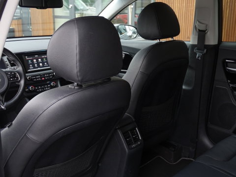 Kia Niro 1.6 GDi 141PK automaat / luxe pakket / LED / *NAP*