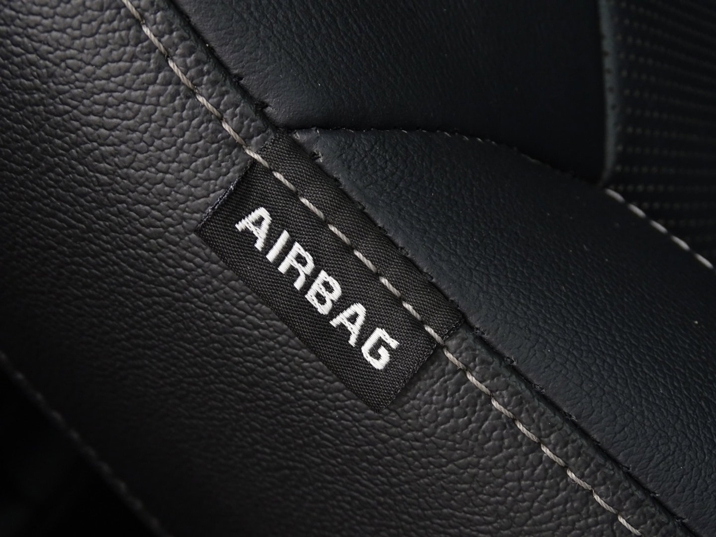 Kia Niro 1.6 GDi 141PK automaat / luxe pakket / LED / *NAP*