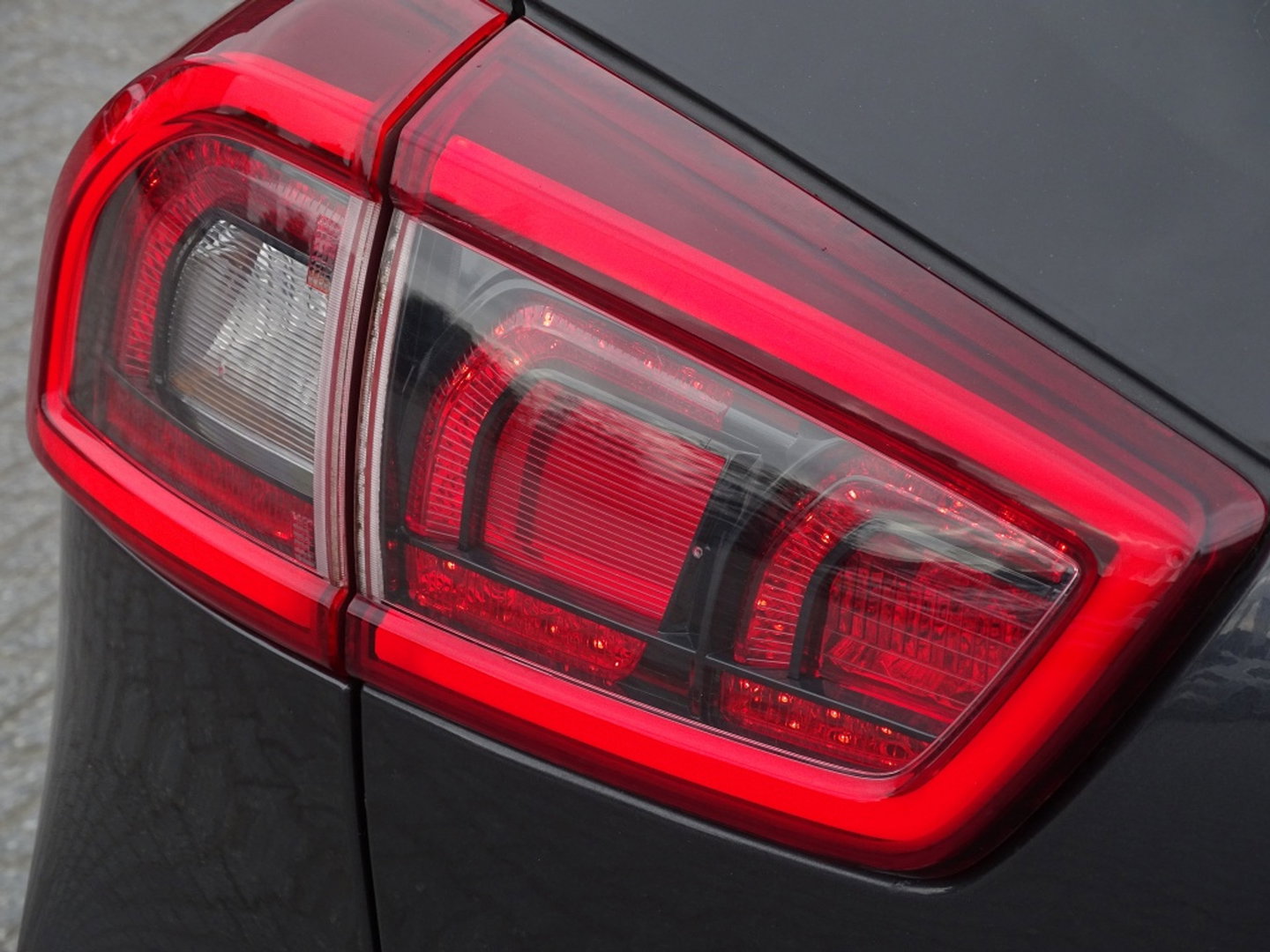 Kia Niro 1.6 GDi 141PK automaat / luxe pakket / LED / *NAP*