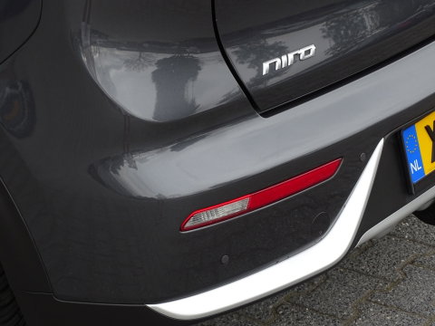 Kia Niro 1.6 GDi 141PK automaat / luxe pakket / LED / *NAP*