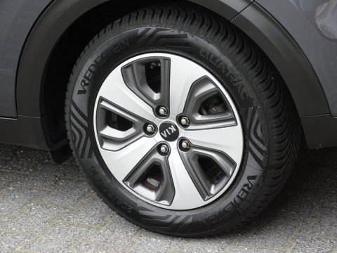 Kia Niro 1.6 GDi 141PK automaat / luxe pakket / LED / *NAP*