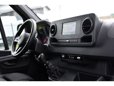 Mercedes-Benz Sprinter 314 2.2 CDI L2H2 RWD Camera, Cruise, Carplay, Sensoren, Multimedia, Stoelverwarming, UNIEK!