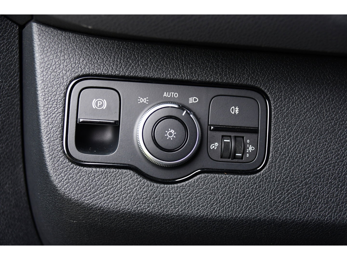 Mercedes-Benz Sprinter 314 2.2 CDI L2H2 RWD Camera, Cruise, Carplay, Sensoren, Multimedia, Stoelverwarming, UNIEK!