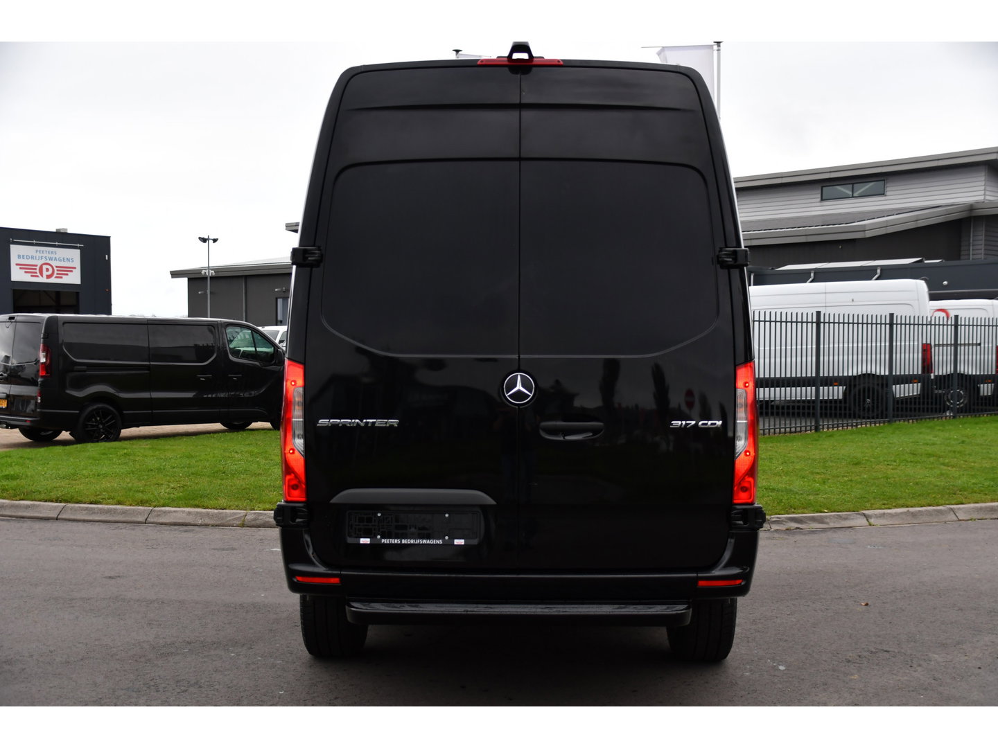 Mercedes-Benz Sprinter 314 2.2 CDI L2H2 RWD Camera, Cruise, Carplay, Sensoren, Multimedia, Stoelverwarming, UNIEK!