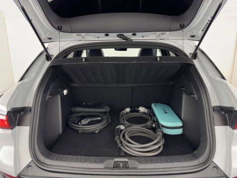 BYD ATTO 3 Comfort 60 kWh [3-Fase-11kW] (INCL-BTW) *HEATPUMP | PANO | ADAPTIVE-CRUISE | LEATHER | FULL-LED | TOPVIEW | BLIND-SPOT | HEATED-COMFORTSEATS | DIGI-COCKPIT | CARPLAY | DAB | NAVI-FULLMAP | ECC | PDC | 18''ALU*