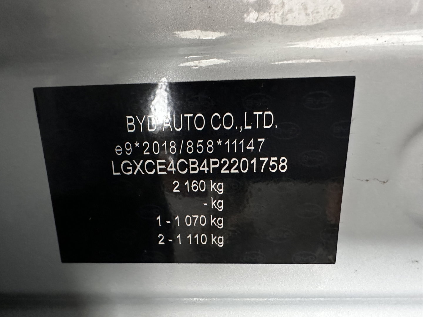 BYD ATTO 3 Comfort 60 kWh [3-Fase-11kW] (INCL-BTW) *HEATPUMP | PANO | ADAPTIVE-CRUISE | LEATHER | FULL-LED | TOPVIEW | BLIND-SPOT | HEATED-COMFORTSEATS | DIGI-COCKPIT | CARPLAY | DAB | NAVI-FULLMAP | ECC | PDC | 18''ALU*