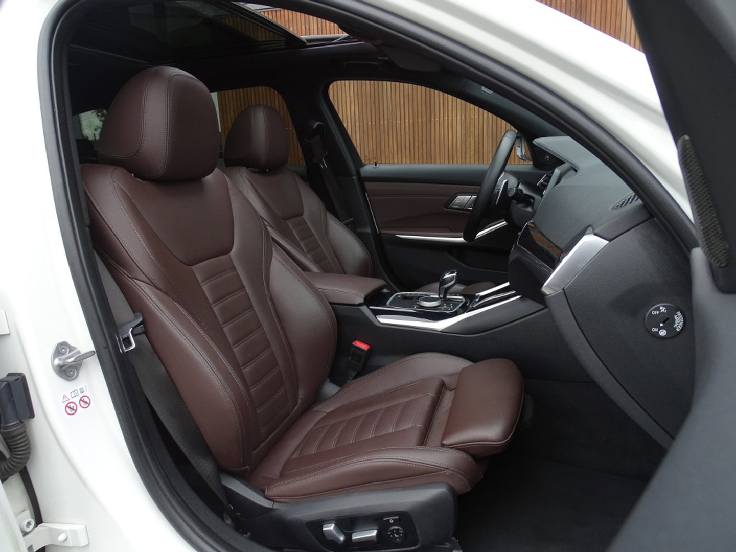 BMW 3 Serie touring 330e 292PK X-drive / M Sport / pano / Laser / BTW auto / 360°