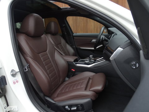 BMW 3 Serie touring 330e 292PK X-drive / M Sport / pano / Laser / BTW auto / 360°