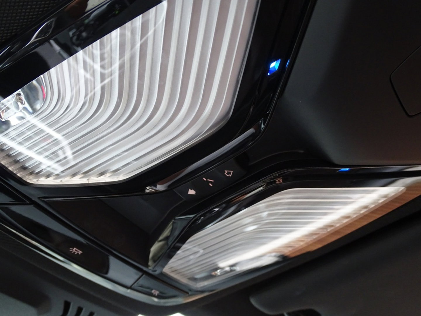BMW 3 Serie touring 330e 292PK X-drive / M Sport / pano / Laser / BTW auto / 360°