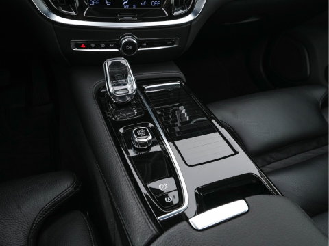 Volvo V60 2.0 T6 Recharge AWD Inscription (Plug-in) (INCL-BTW) Aut. *PANO | LEATHER | FULL-LED | MEMORY-PACK | KEYLESS | DIGI-COCKPIT | NAVI-FULLMAP | HEATED-SPORTSEATS | ECC | CRUISE | DAB | TOWBAR | 19''ALU*