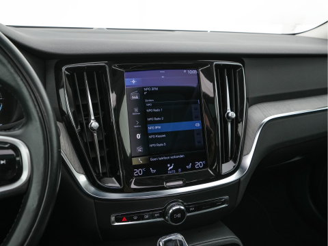 Volvo V60 2.0 T6 Recharge AWD Inscription (Plug-in) (INCL-BTW) Aut. *PANO | LEATHER | FULL-LED | MEMORY-PACK | KEYLESS | DIGI-COCKPIT | NAVI-FULLMAP | HEATED-SPORTSEATS | ECC | CRUISE | DAB | TOWBAR | 19''ALU*
