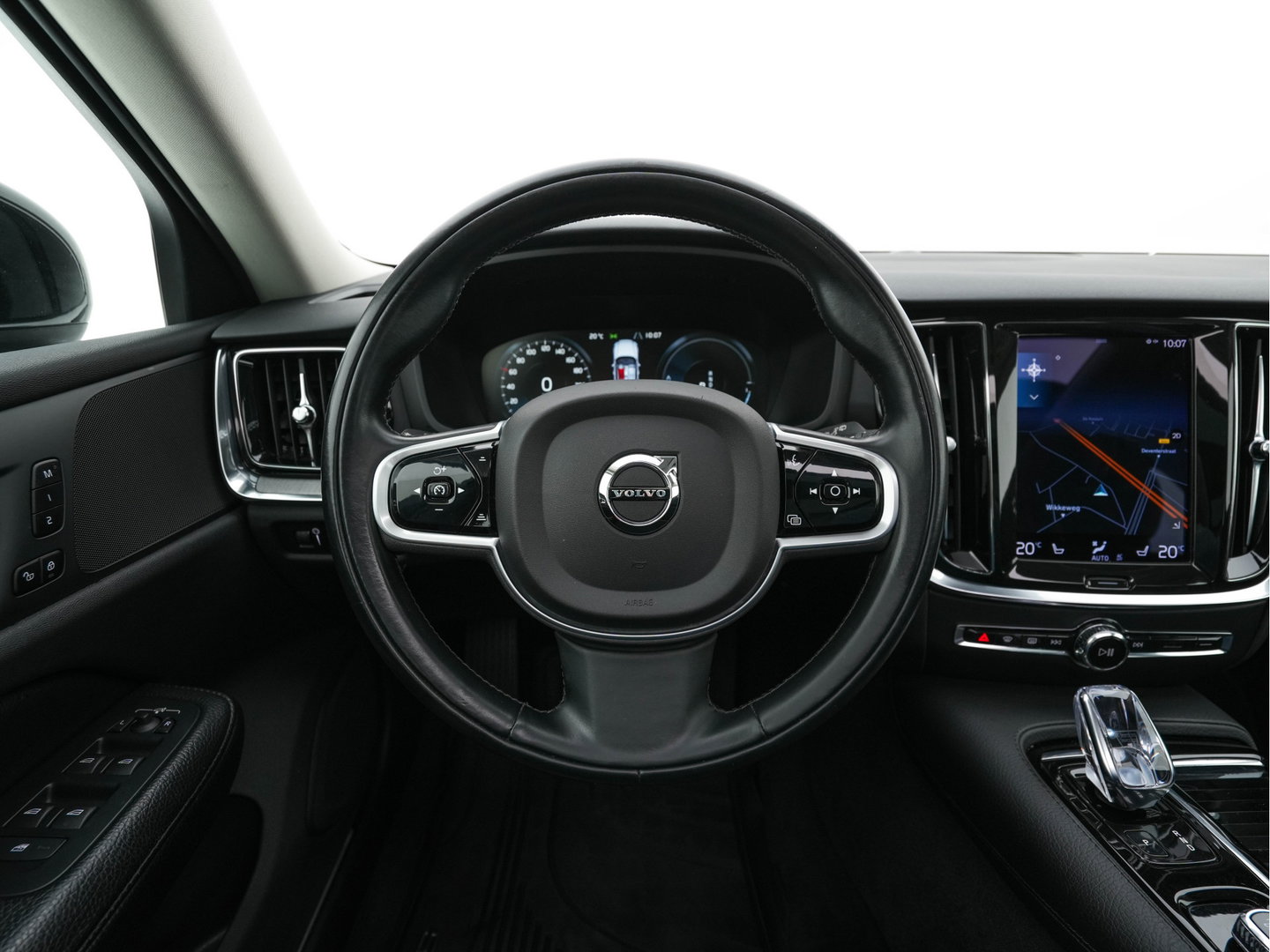 Volvo V60 2.0 T6 Recharge AWD Inscription (Plug-in) (INCL-BTW) Aut. *PANO | LEATHER | FULL-LED | MEMORY-PACK | KEYLESS | DIGI-COCKPIT | NAVI-FULLMAP | HEATED-SPORTSEATS | ECC | CRUISE | DAB | TOWBAR | 19''ALU*