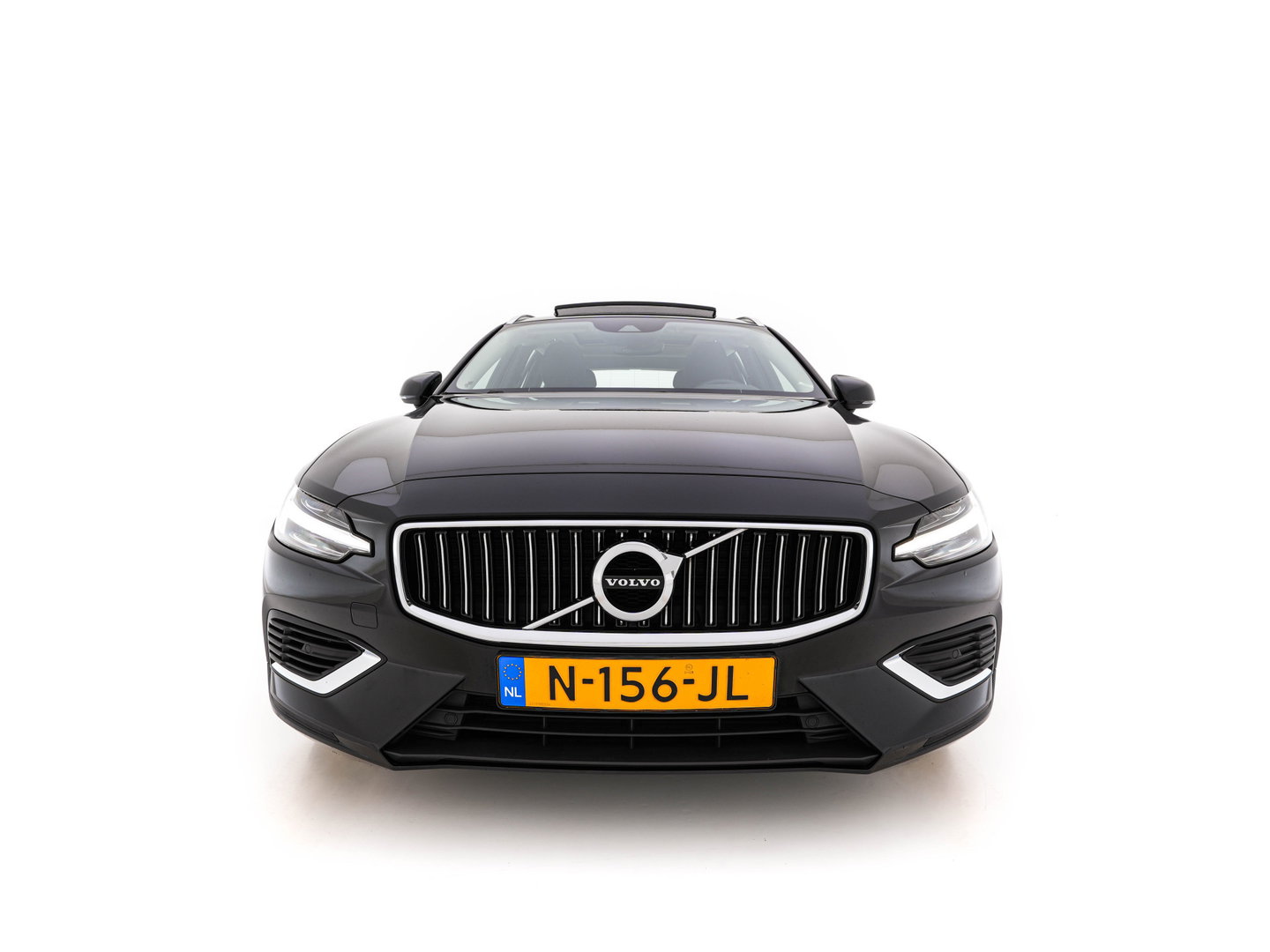 Volvo V60 2.0 T6 Recharge AWD Inscription (Plug-in) (INCL-BTW) Aut. *PANO | LEATHER | FULL-LED | MEMORY-PACK | KEYLESS | DIGI-COCKPIT | NAVI-FULLMAP | HEATED-SPORTSEATS | ECC | CRUISE | DAB | TOWBAR | 19''ALU*