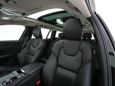 Volvo V60 2.0 T6 Recharge AWD Inscription (Plug-in) (INCL-BTW) Aut. *PANO | LEATHER | FULL-LED | MEMORY-PACK | KEYLESS | DIGI-COCKPIT | NAVI-FULLMAP | HEATED-SPORTSEATS | ECC | CRUISE | DAB | TOWBAR | 19''ALU*