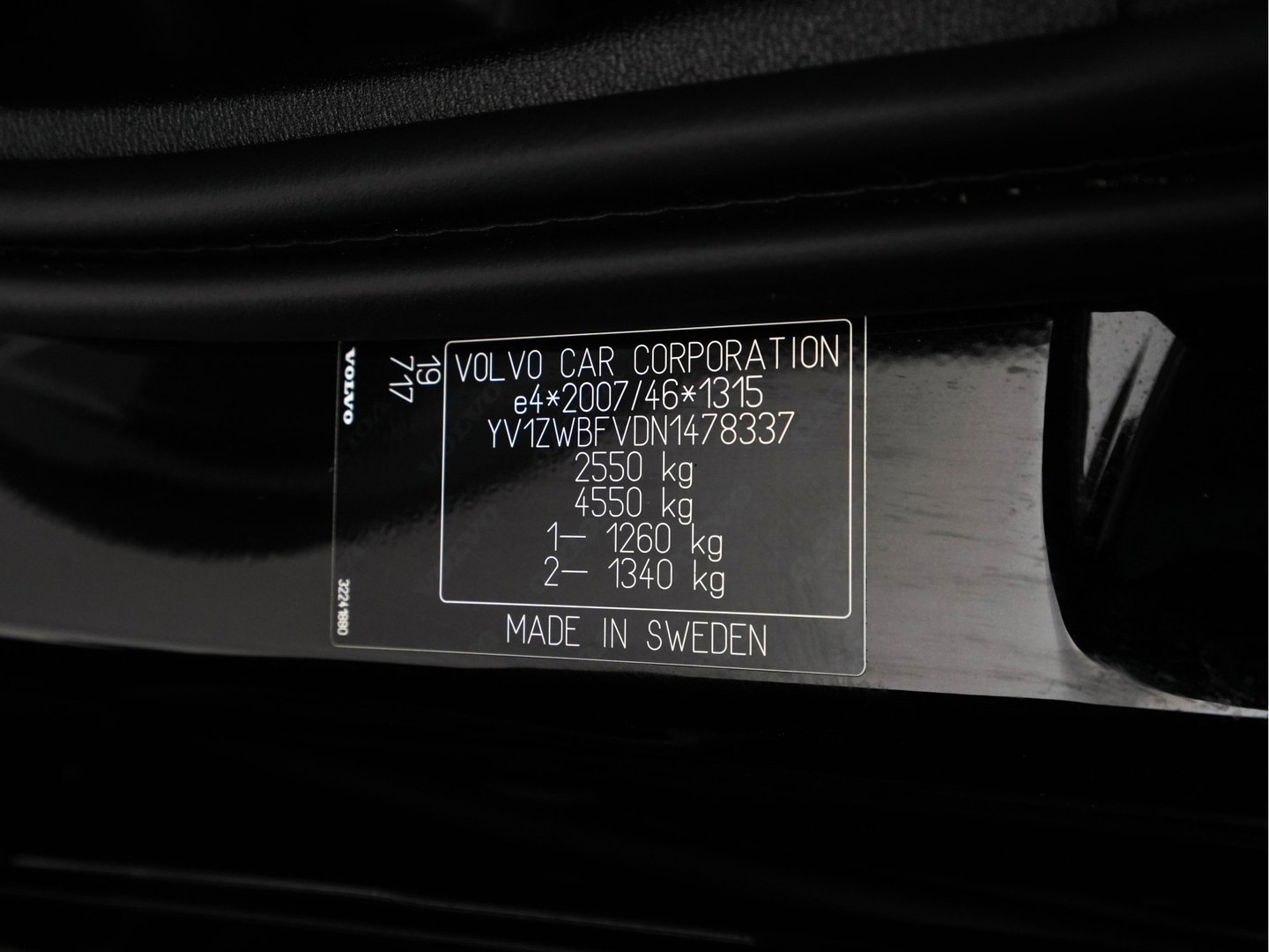 Volvo V60 2.0 T6 Recharge AWD Inscription (Plug-in) (INCL-BTW) Aut. *PANO | LEATHER | FULL-LED | MEMORY-PACK | KEYLESS | DIGI-COCKPIT | NAVI-FULLMAP | HEATED-SPORTSEATS | ECC | CRUISE | DAB | TOWBAR | 19''ALU*