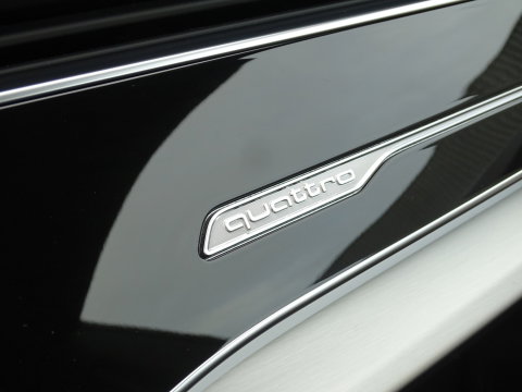 Audi Q8 60 TFSIe 462PK Quattro S-line / Massage / B&O / Audi Exclusive / 360°