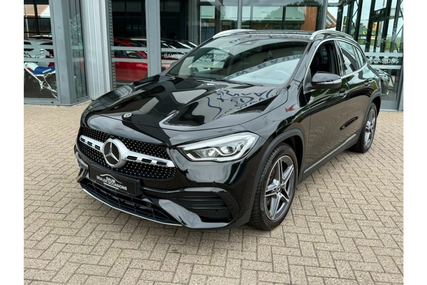 Mercedes-Benz GLA 200 AMG LINE AUTOMAAT NAVI PDC-CAMERA STOELVW.