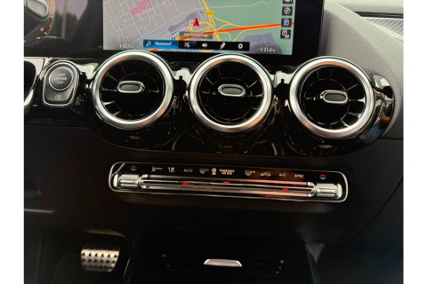 Mercedes-Benz GLA 200 AMG LINE AUTOMAAT NAVI PDC-CAMERA STOELVW.