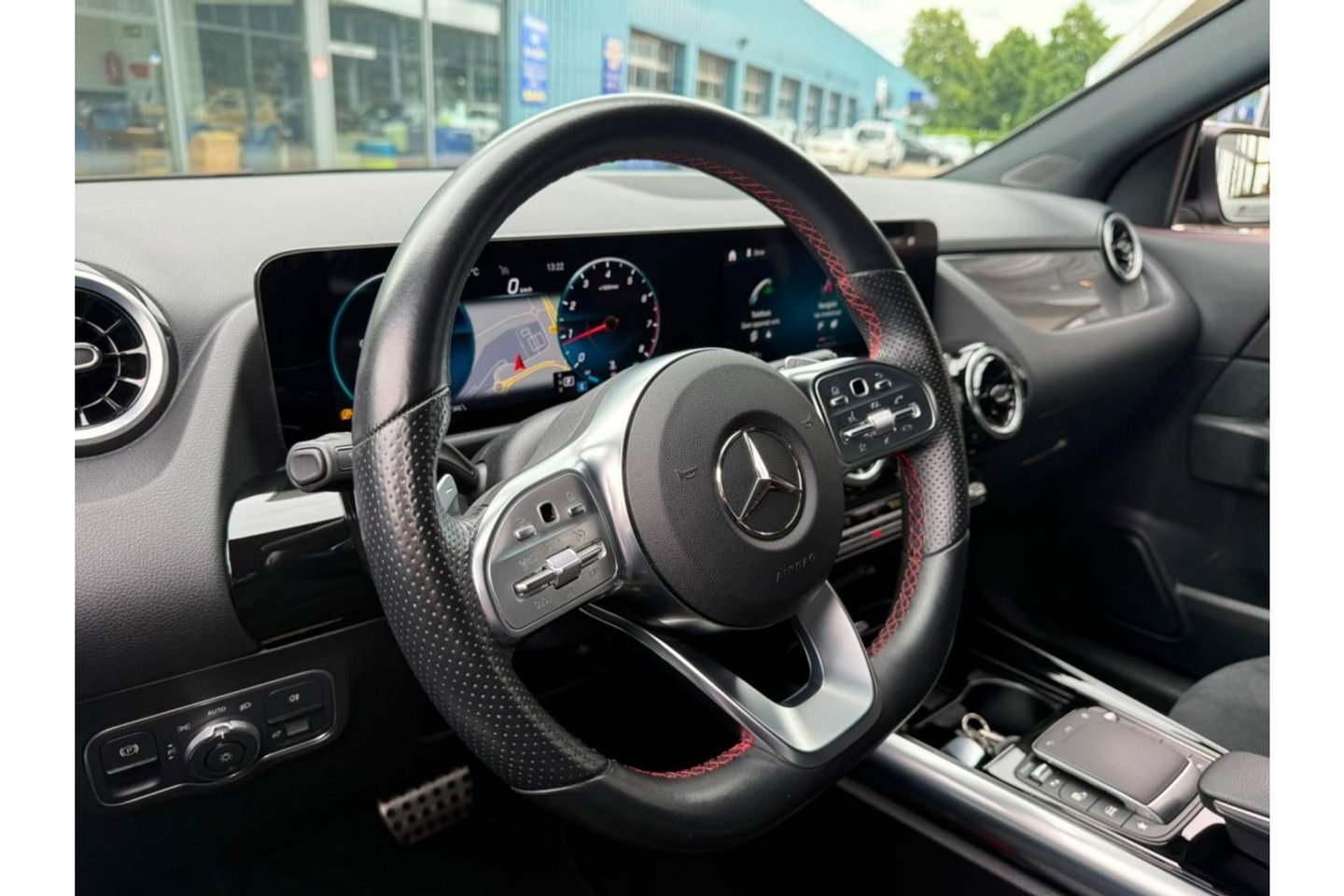 Mercedes-Benz GLA 200 AMG LINE AUTOMAAT NAVI PDC-CAMERA STOELVW.