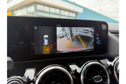 Mercedes-Benz GLA 200 AMG LINE AUTOMAAT NAVI PDC-CAMERA STOELVW.