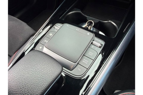 Mercedes-Benz GLA 200 AMG LINE AUTOMAAT NAVI PDC-CAMERA STOELVW.