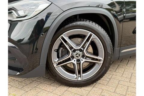 Mercedes-Benz GLA 200 AMG LINE AUTOMAAT NAVI PDC-CAMERA STOELVW.