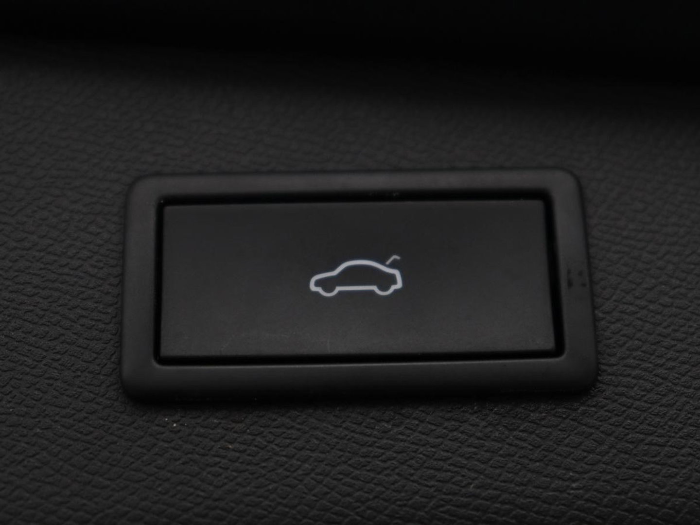 SEAT Leon Sportstourer 1.4 TSI eHybrid PHEV FR | SOH 86,9% | Carplay | Stuur/stoelverwarming | Adaptive cruise | Carplay | Camera | Park assist | Sfeerverlichting |