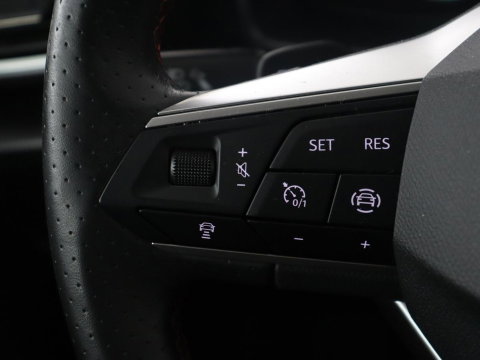SEAT Leon Sportstourer 1.4 TSI eHybrid PHEV FR | SOH 86,9% | Carplay | Stuur/stoelverwarming | Adaptive cruise | Carplay | Camera | Park assist | Sfeerverlichting |