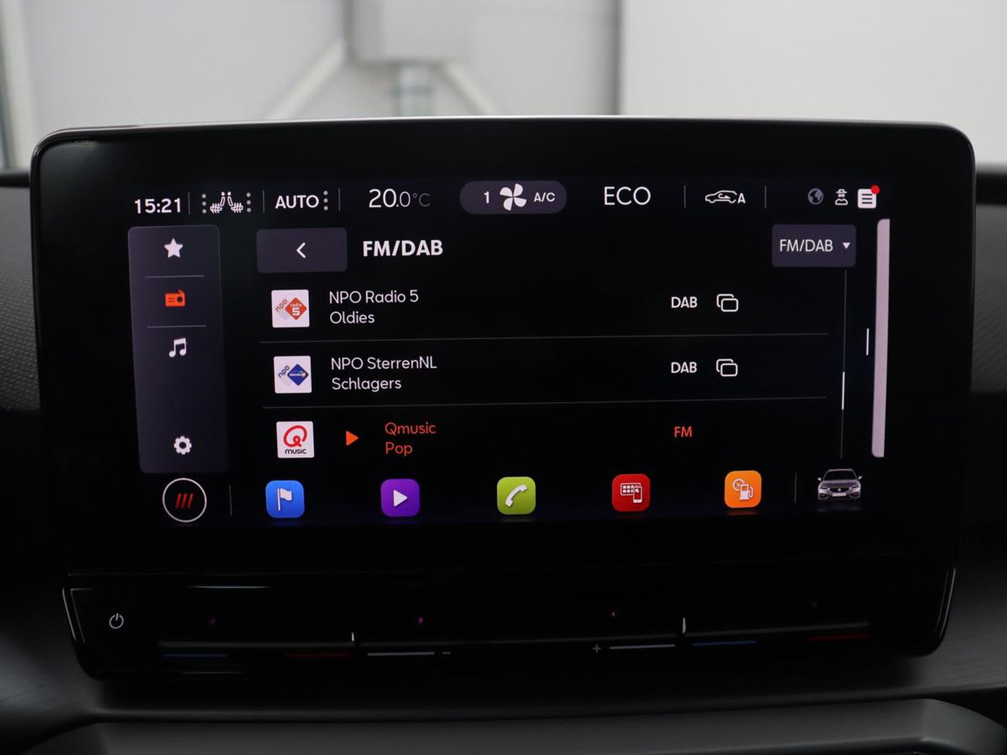 SEAT Leon Sportstourer 1.4 TSI eHybrid PHEV FR | SOH 86,9% | Carplay | Stuur/stoelverwarming | Adaptive cruise | Carplay | Camera | Park assist | Sfeerverlichting |
