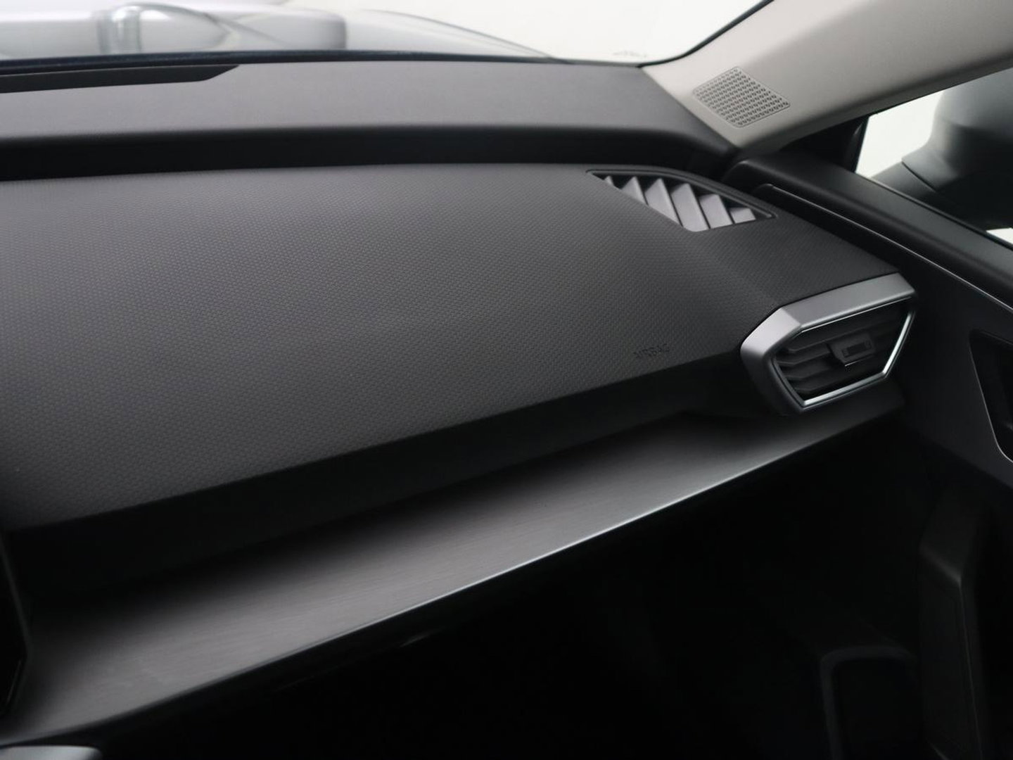 SEAT Leon Sportstourer 1.4 TSI eHybrid PHEV FR | SOH 86,9% | Carplay | Stuur/stoelverwarming | Adaptive cruise | Carplay | Camera | Park assist | Sfeerverlichting |