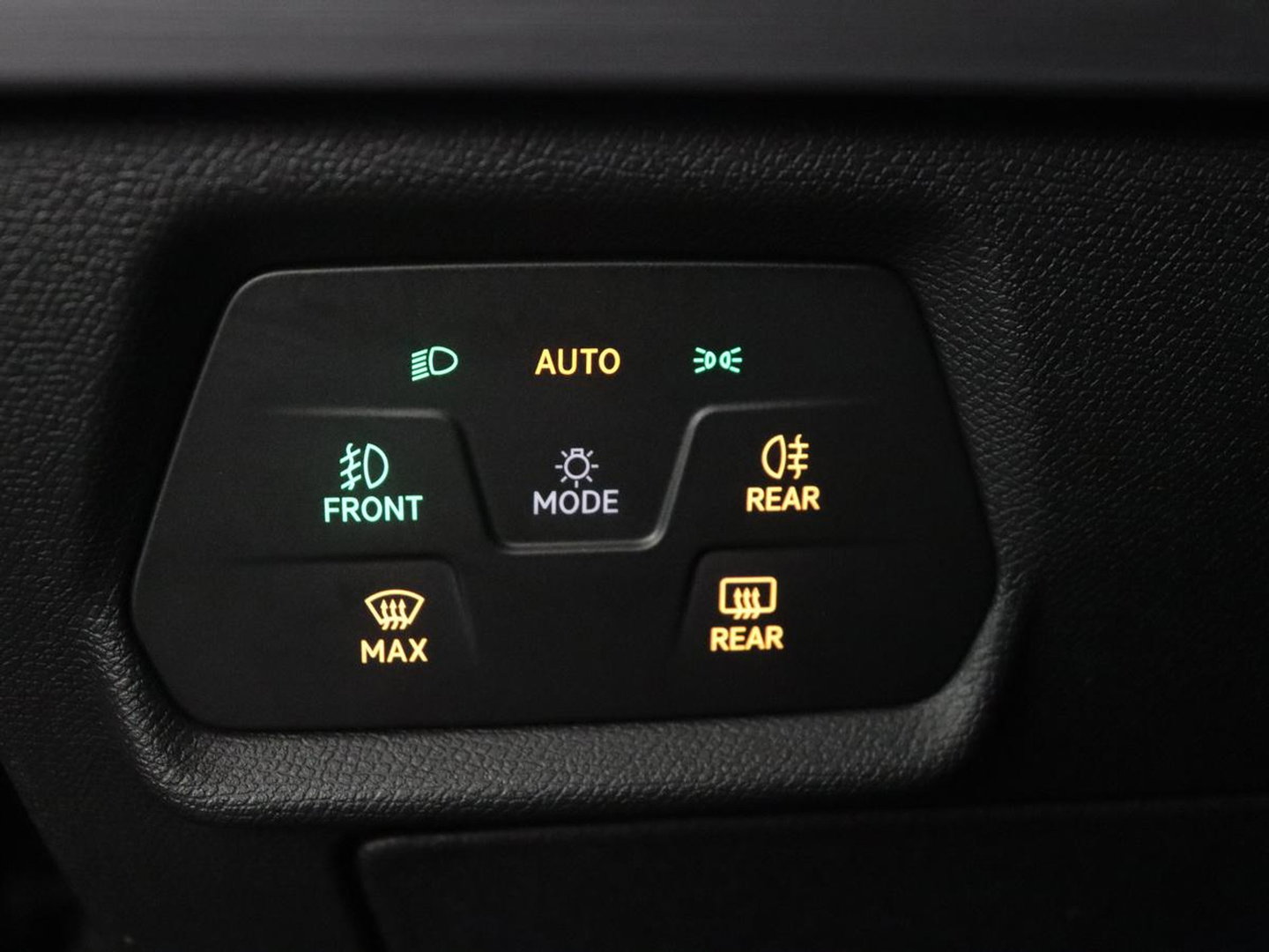 SEAT Leon Sportstourer 1.4 TSI eHybrid PHEV FR | SOH 86,9% | Carplay | Stuur/stoelverwarming | Adaptive cruise | Carplay | Camera | Park assist | Sfeerverlichting |