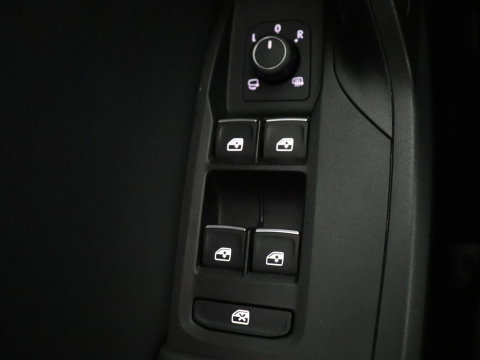 SEAT Leon Sportstourer 1.4 TSI eHybrid PHEV FR | SOH 86,9% | Carplay | Stuur/stoelverwarming | Adaptive cruise | Carplay | Camera | Park assist | Sfeerverlichting |