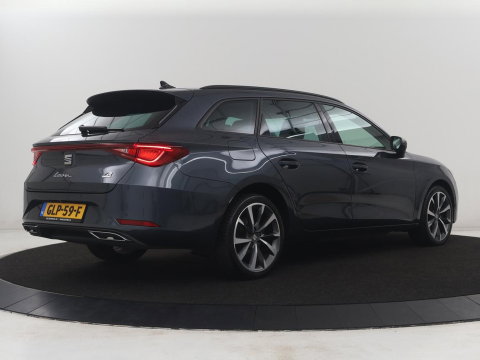SEAT Leon Sportstourer 1.4 TSI eHybrid PHEV FR | SOH 86,9% | Carplay | Stuur/stoelverwarming | Adaptive cruise | Carplay | Camera | Park assist | Sfeerverlichting |