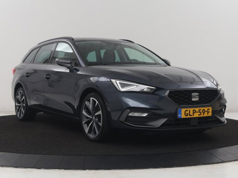 SEAT Leon Sportstourer 1.4 TSI eHybrid PHEV FR | SOH 86,9% | Carplay | Stuur/stoelverwarming | Adaptive cruise | Carplay | Camera | Park assist | Sfeerverlichting |